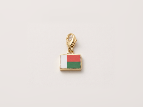 Madagascar flag charm, gold