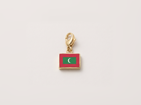 Maldives flag charm, gold