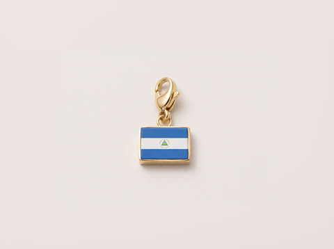 Nicaragua flag charm, gold