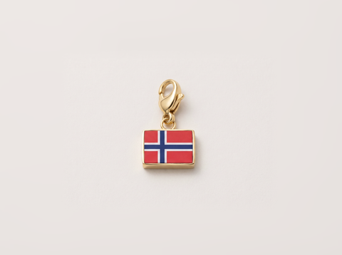 Norway flag charm, gold