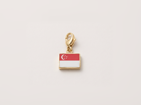 Singapore flag charm, gold